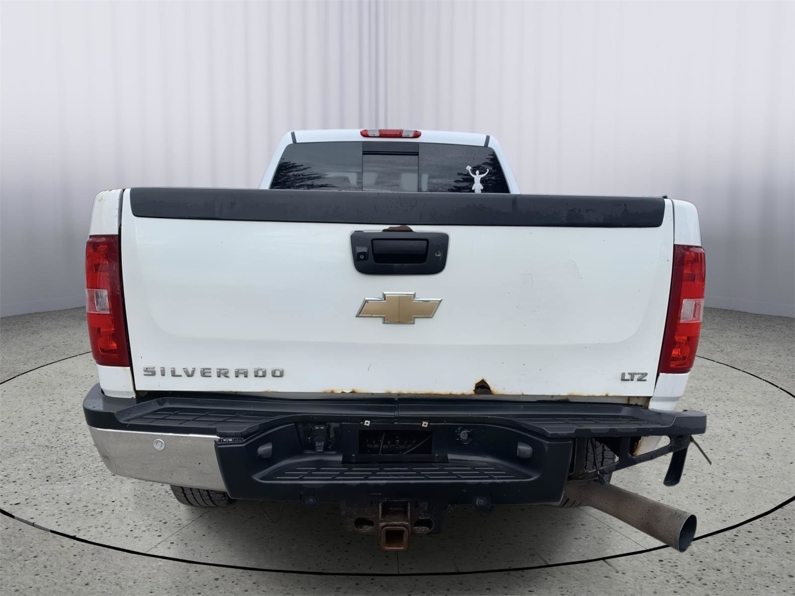Used 2011 Chevrolet Silverado 2500 LTZ w/ LTZ Plus Package image 6
