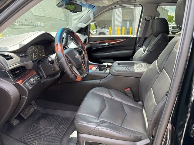 Used 2015 Cadillac Escalade ESV Luxury AWD/4WD image 14
