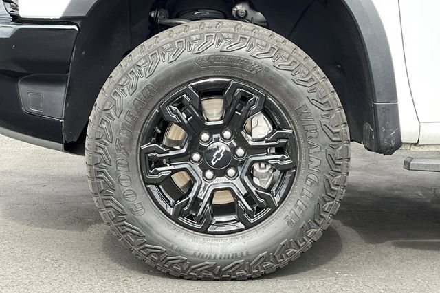 Used 2023 Chevrolet Silverado 1500 ZR2 w/ Technology Package AWD/4WD image 37