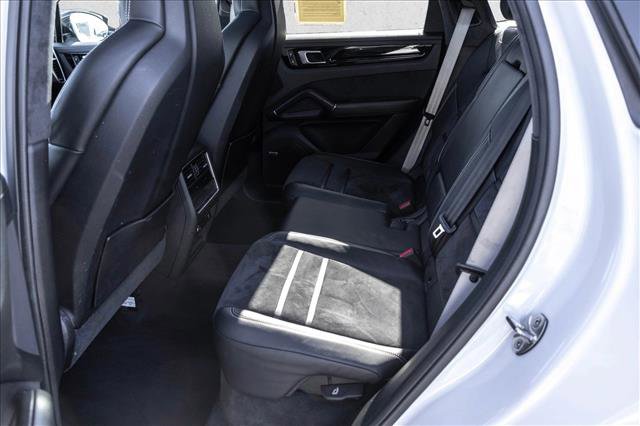 Used 2022 Porsche Cayenne GTS image 22