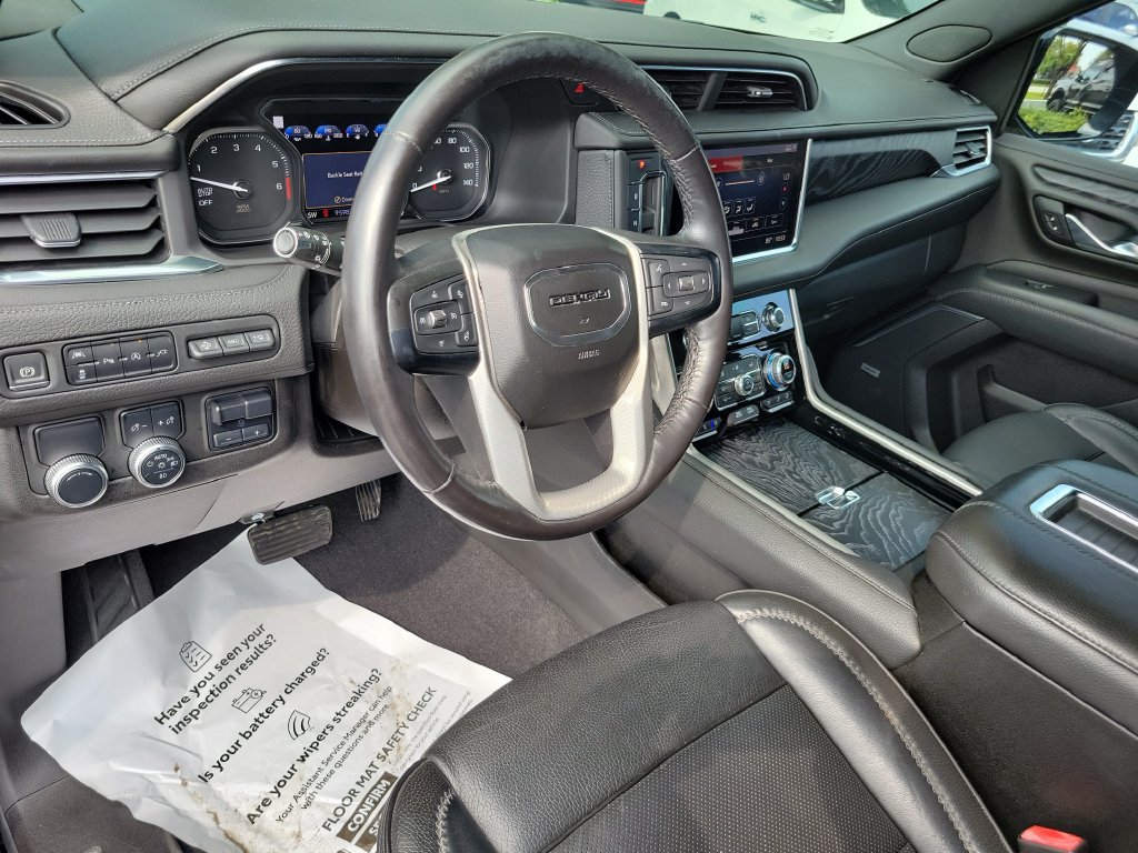 Used 2021 GMC Yukon Denali w/ Denali Premium Package RWD image 24