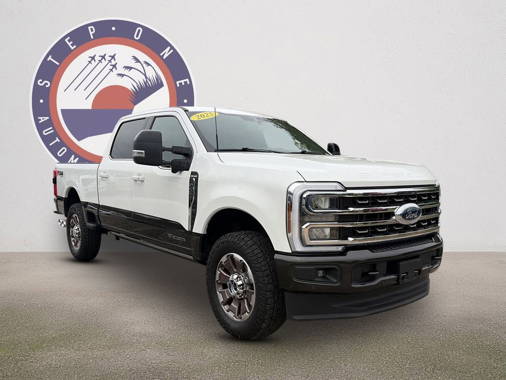 Used 2025 Ford F250 King Ranch w/ FX4 Off-Road Package image 2