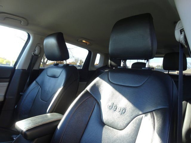 Used 2022 Jeep Compass Limited AWD/4WD image 12