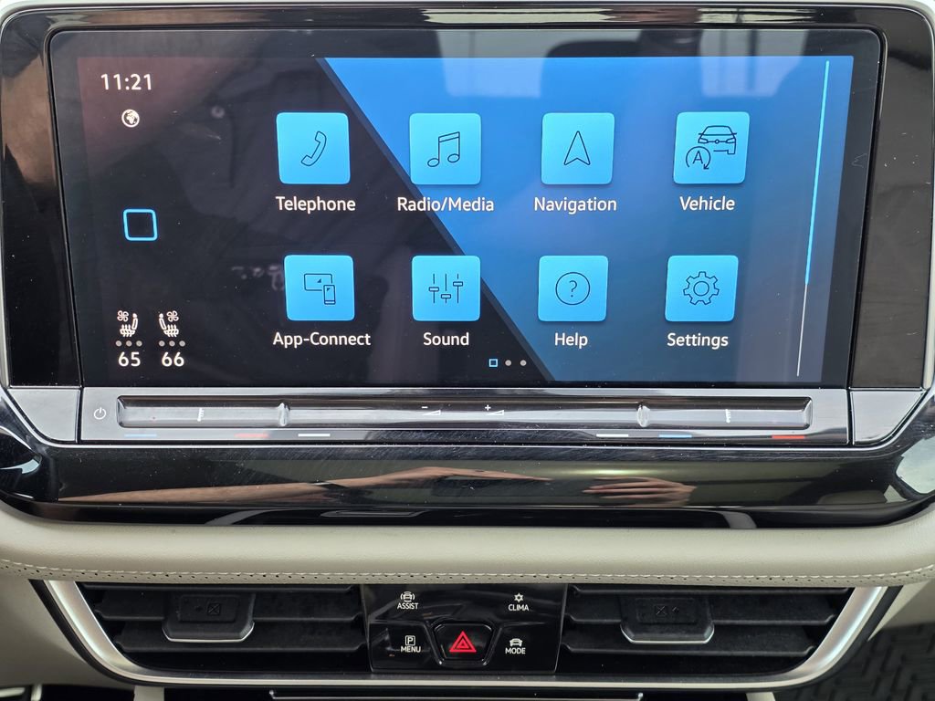 Used 2025 Volkswagen Atlas SEL Premium R-Line image 14