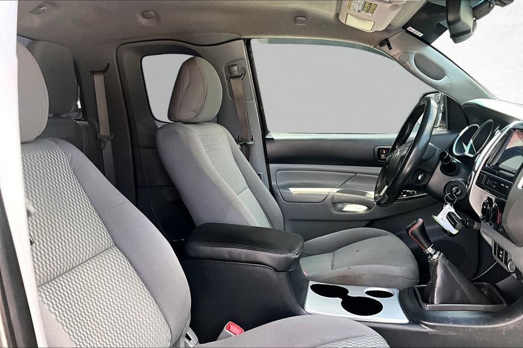 Used 2013 Toyota Tacoma 4x4 Access Cab V6 w/ SR5 Pkg image 26