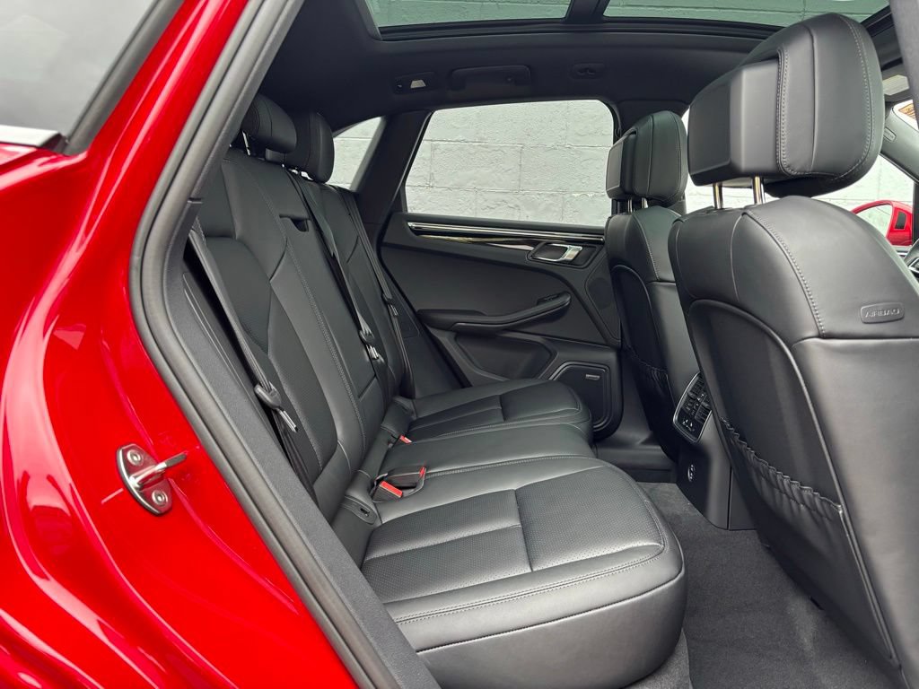 New 2026 Porsche Macan AWD/4WD image 14