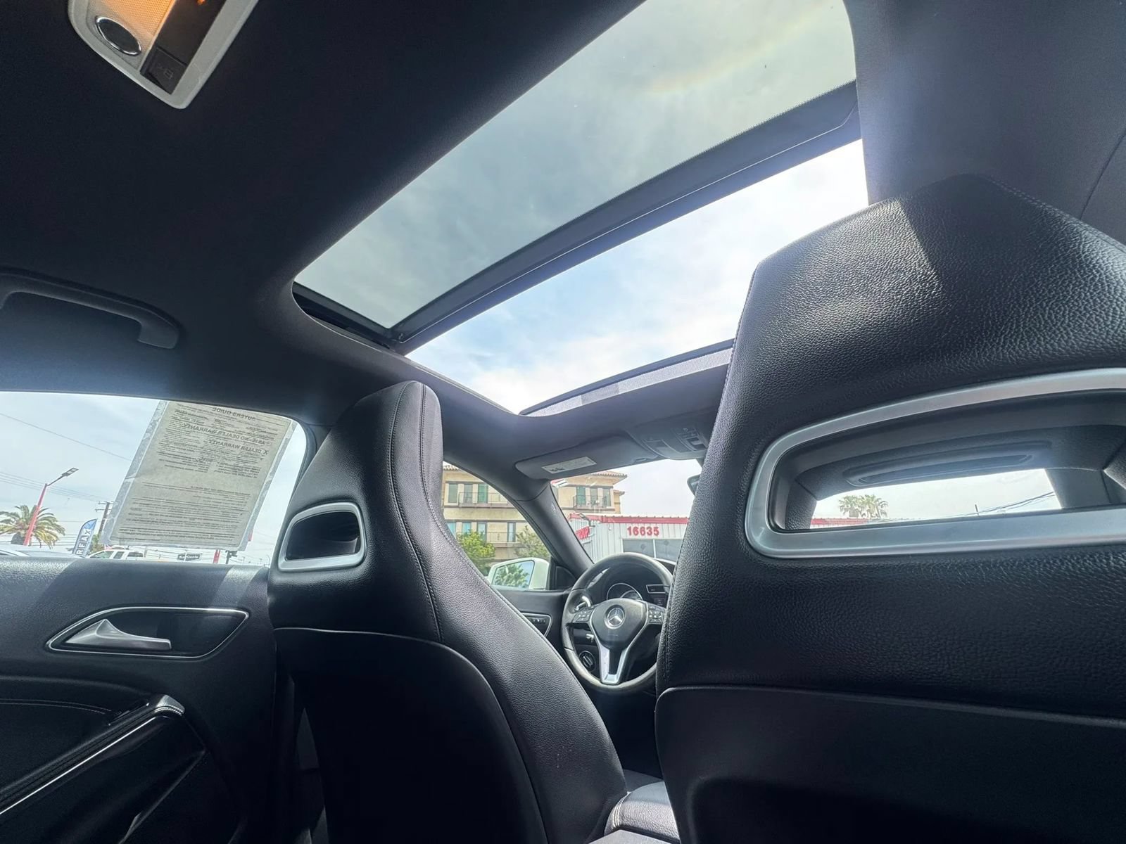 Used 2014 Mercedes-Benz CLA 250 image 23