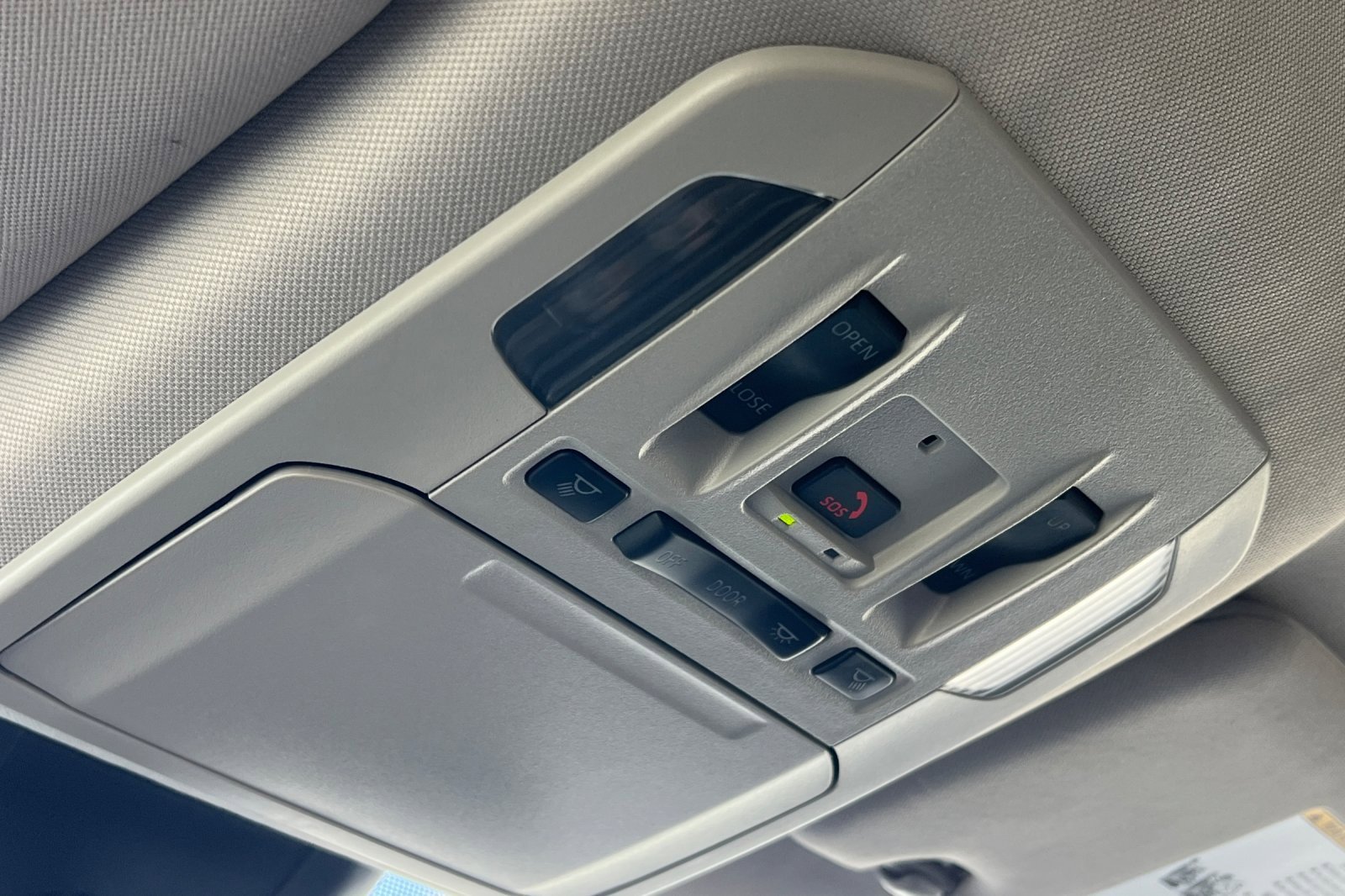 Used 2024 Toyota Highlander XLE image 24