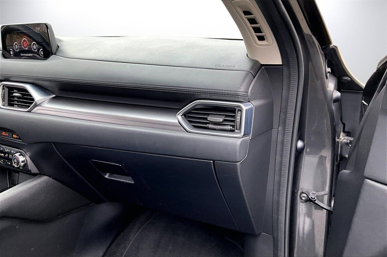 Used 2018 MAZDA CX-5 Touring image 18