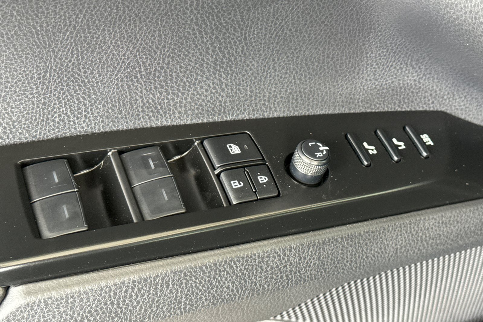 New 2026 Toyota Camry XLE w/ Premium Plus Package FWD image 27
