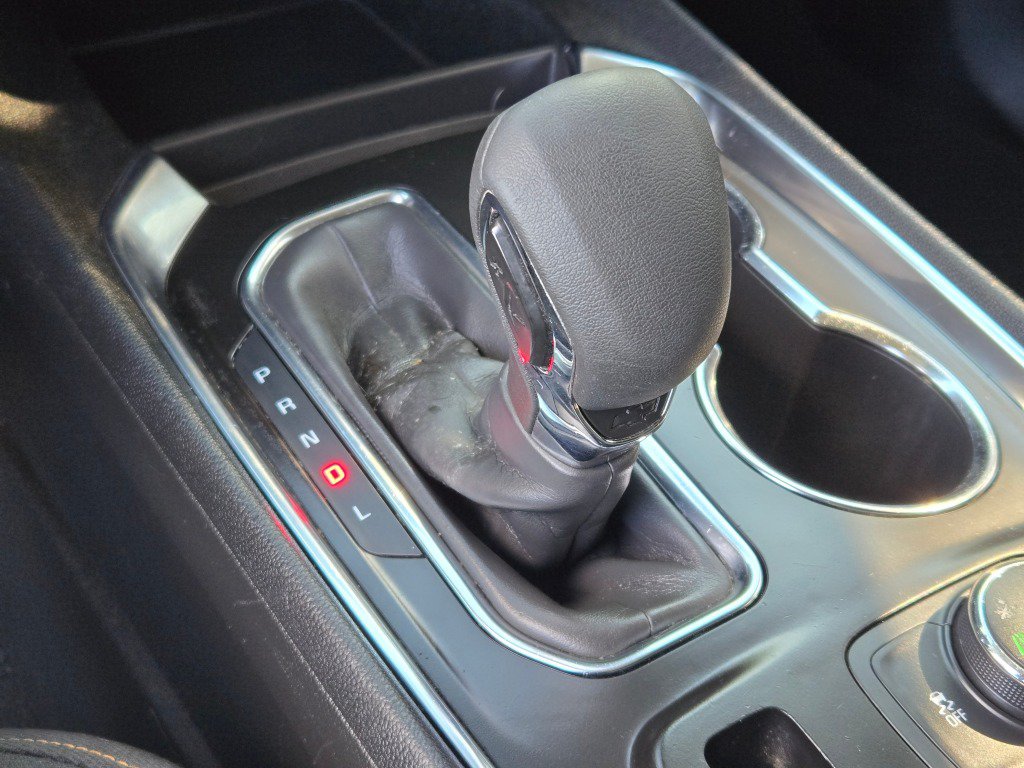 Certified 2021 Chevrolet Traverse LS FWD image 28