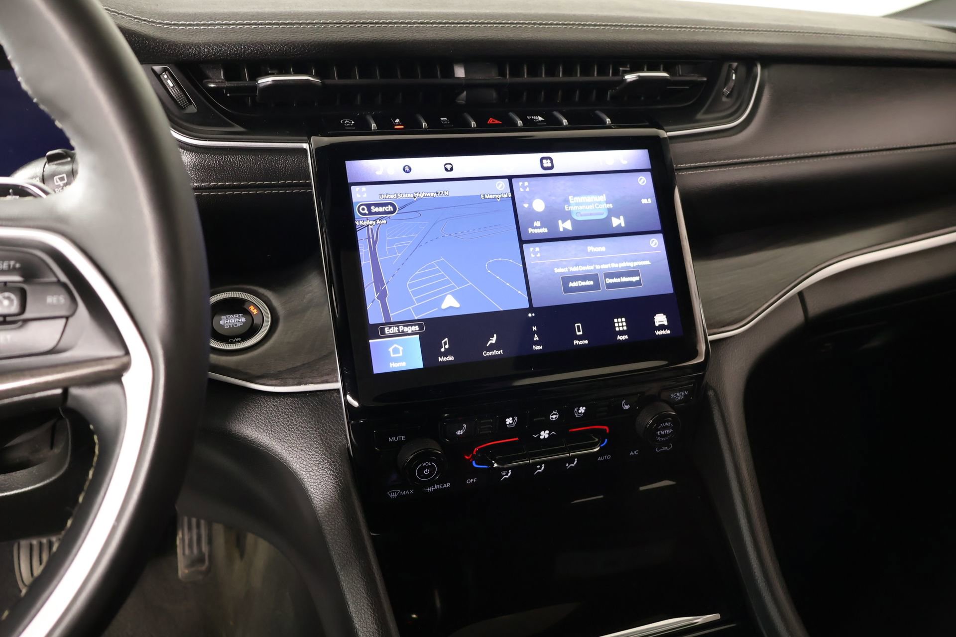 Used 2024 Jeep Grand Cherokee L Limited w/ Luxury Tech Group II AWD/4WD image 5