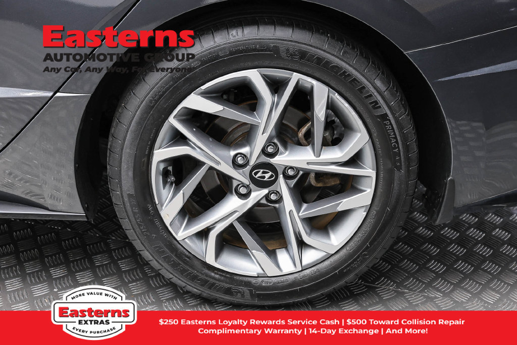 Used 2023 Hyundai Sonata SEL FWD image 9