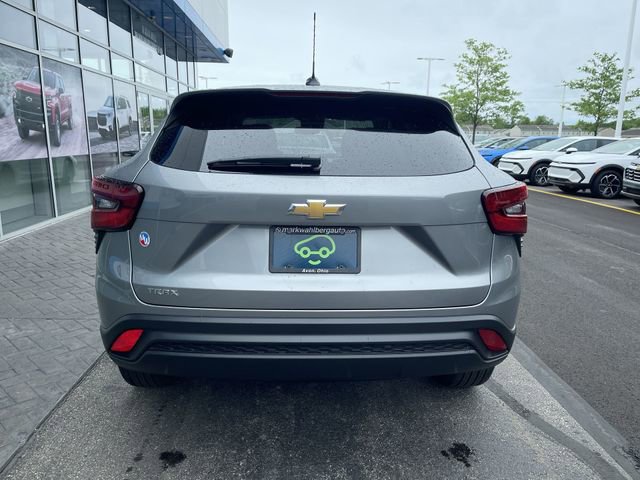 Certified 2024 Chevrolet Trax LS FWD image 29