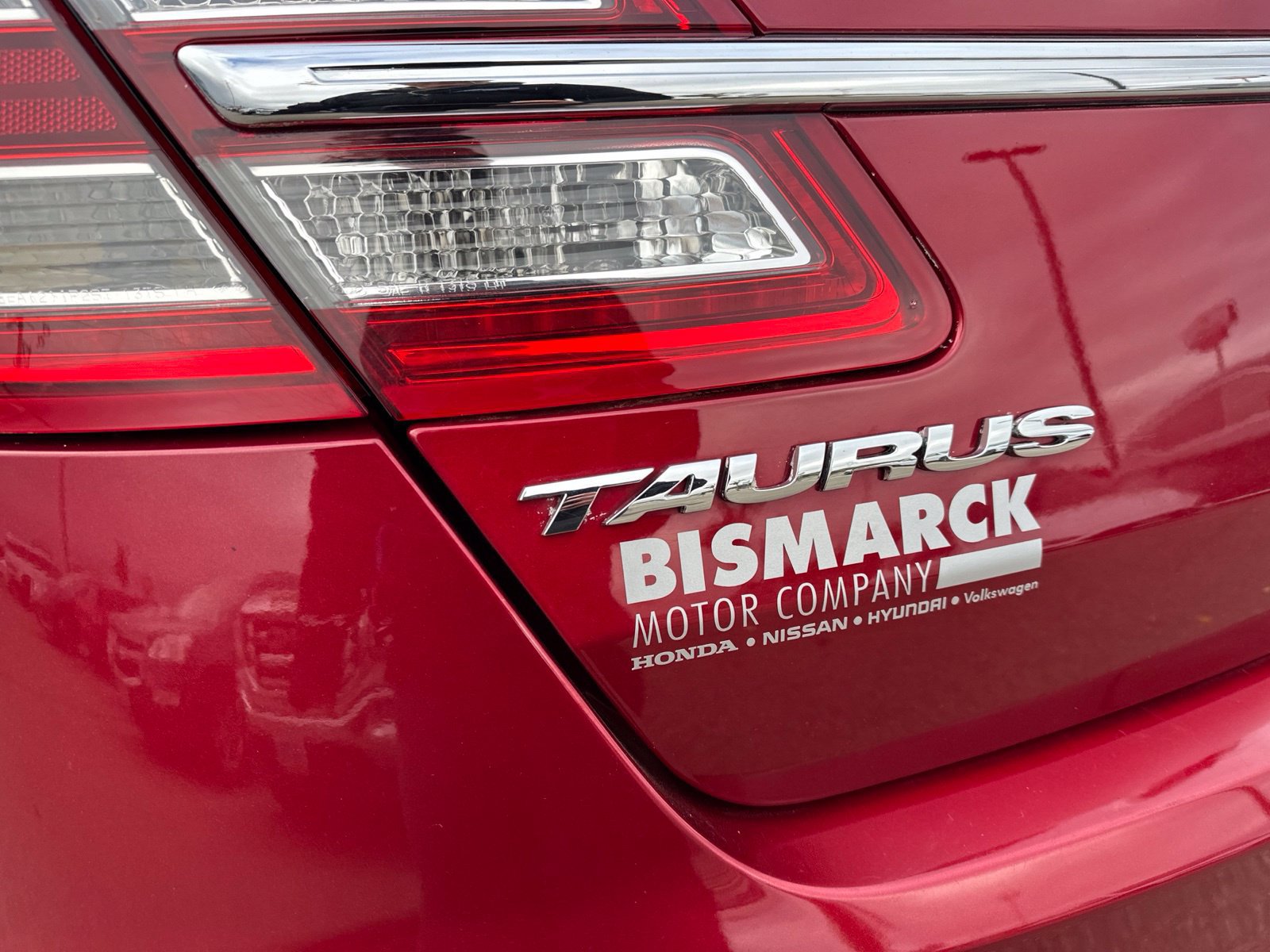Used 2015 Ford Taurus SHO w/ Equipment Group 401A AWD/4WD image 6