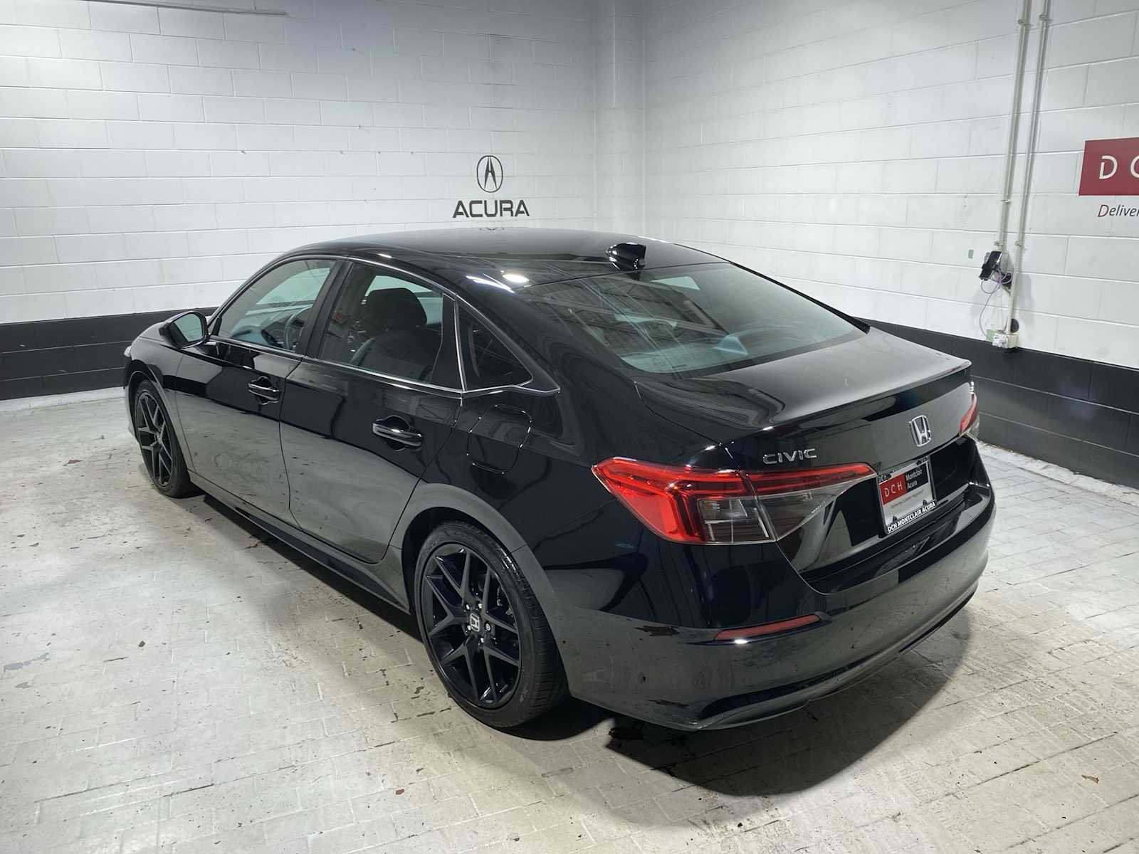 Used 2023 Honda Civic Sport image 4