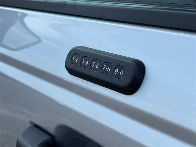 Used 2021 Ford Bronco Badlands image 10