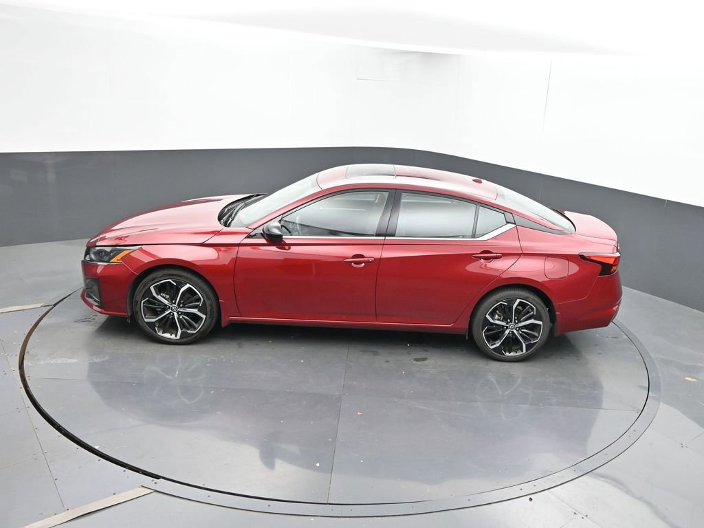 Used 2024 Nissan Altima 2.5 SR w/ SR Premium Package AWD/4WD image 42