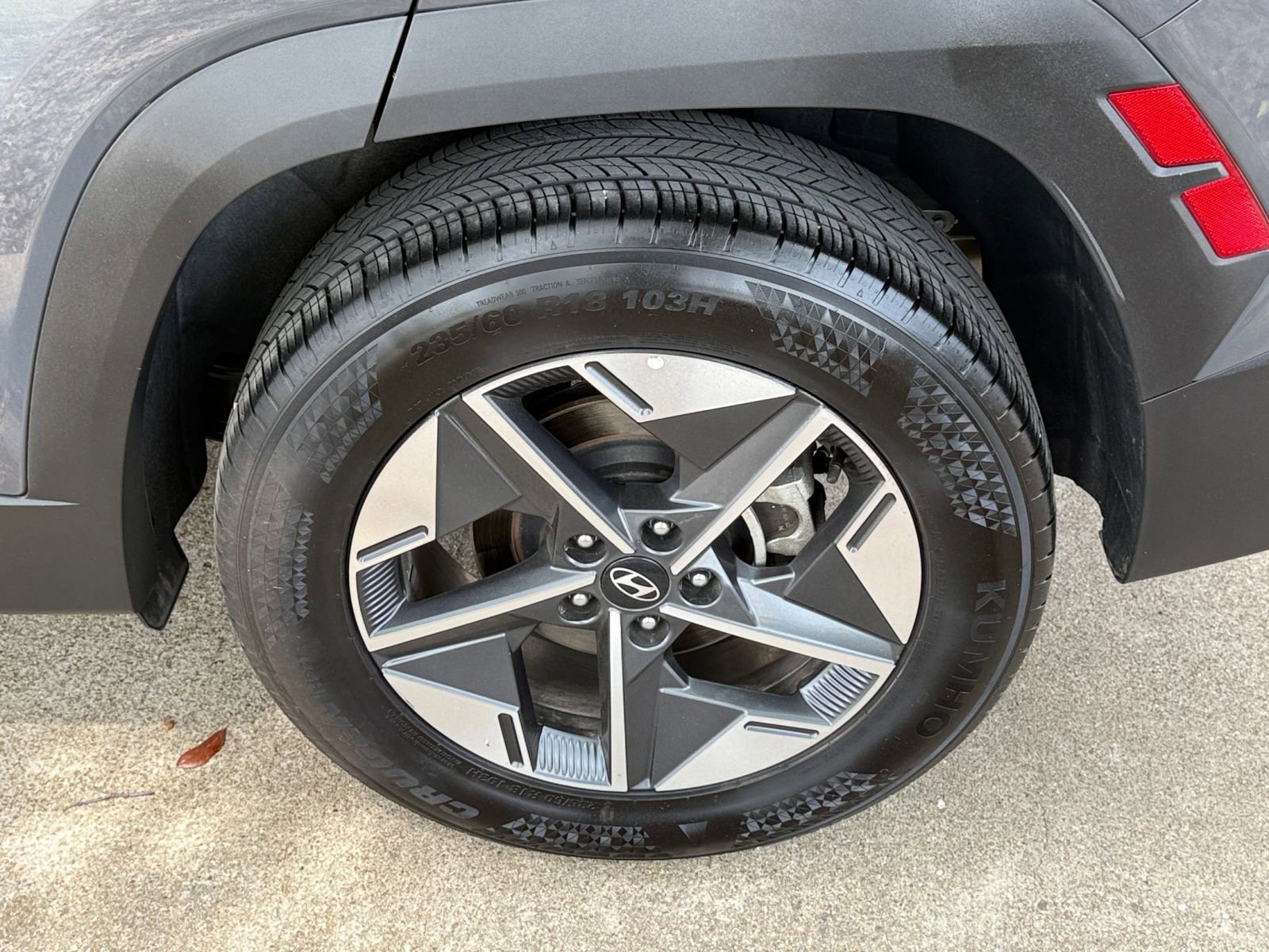 Used 2025 Hyundai Tucson SEL AWD/4WD image 32