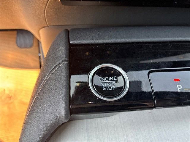 New 2025 Lincoln Navigator Reserve w/ Jet Appearance Package image 31