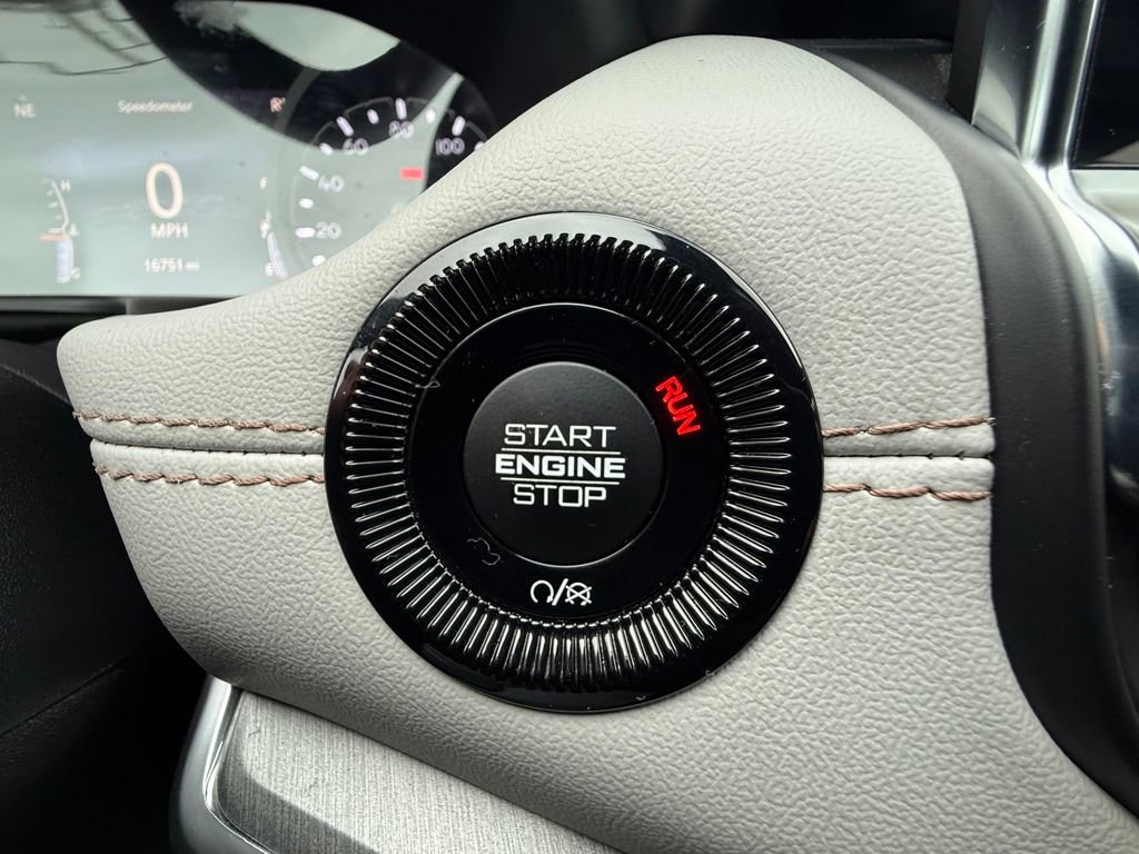 Used 2024 Jeep Compass Limited w/ Sun and Sound Group image 23