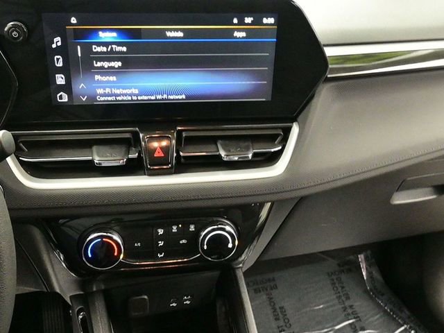 Used 2025 Chevrolet TrailBlazer LT image 16