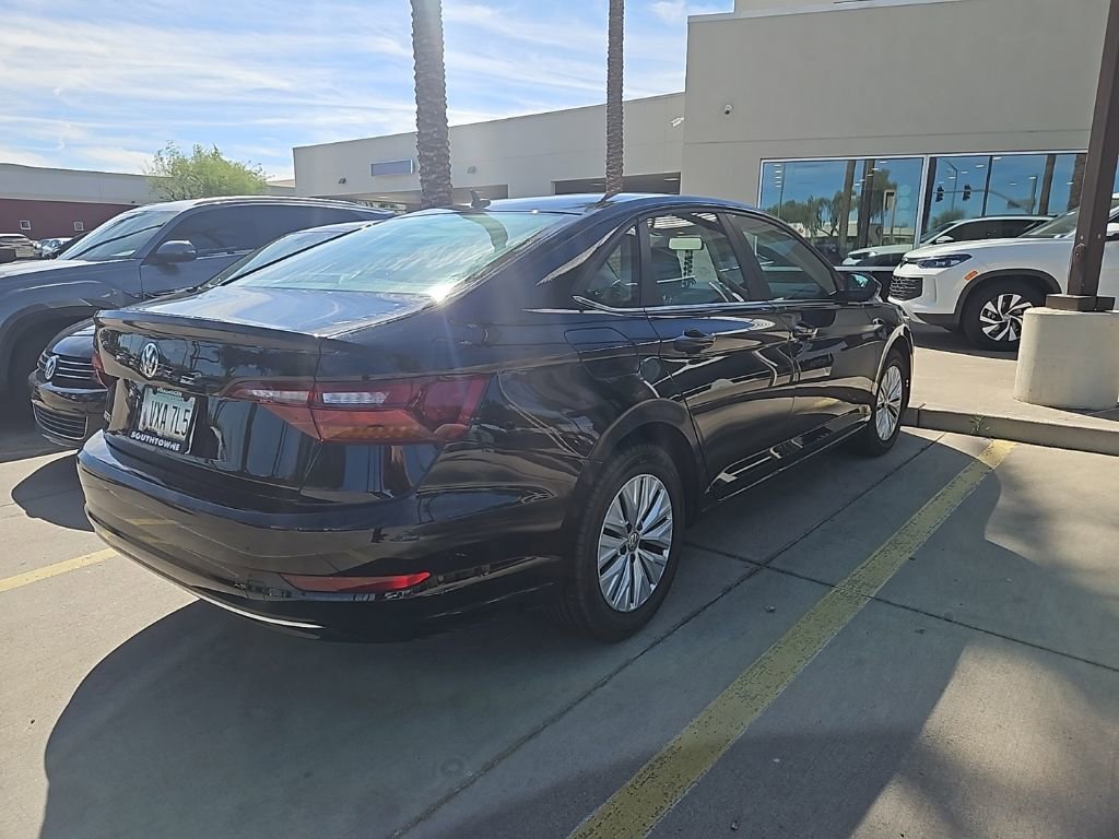 Used 2019 Volkswagen Jetta S image 3