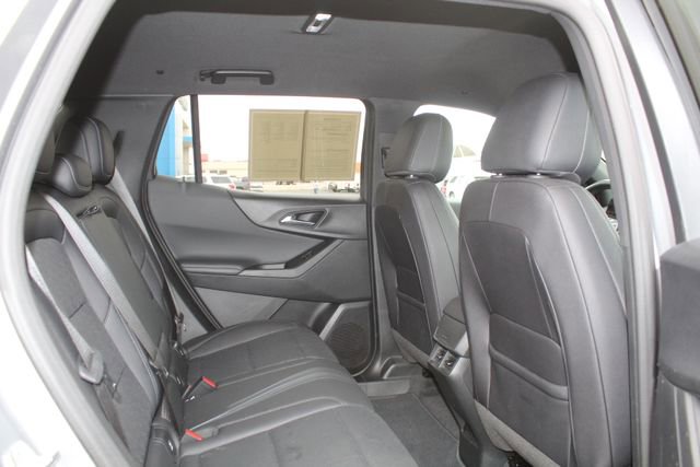 Used 2025 Chevrolet Equinox LT w/ Convenience Package II FWD image 17