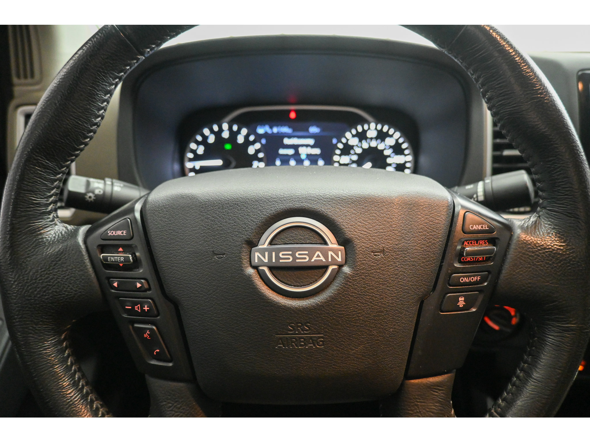 Used 2022 Nissan Frontier SV w/ Technology Package AWD/4WD image 12