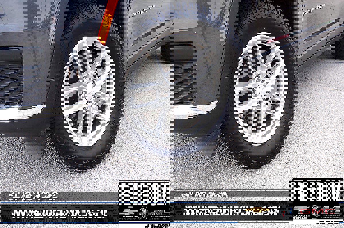 Used 2023 Jeep Grand Cherokee L Laredo image 40