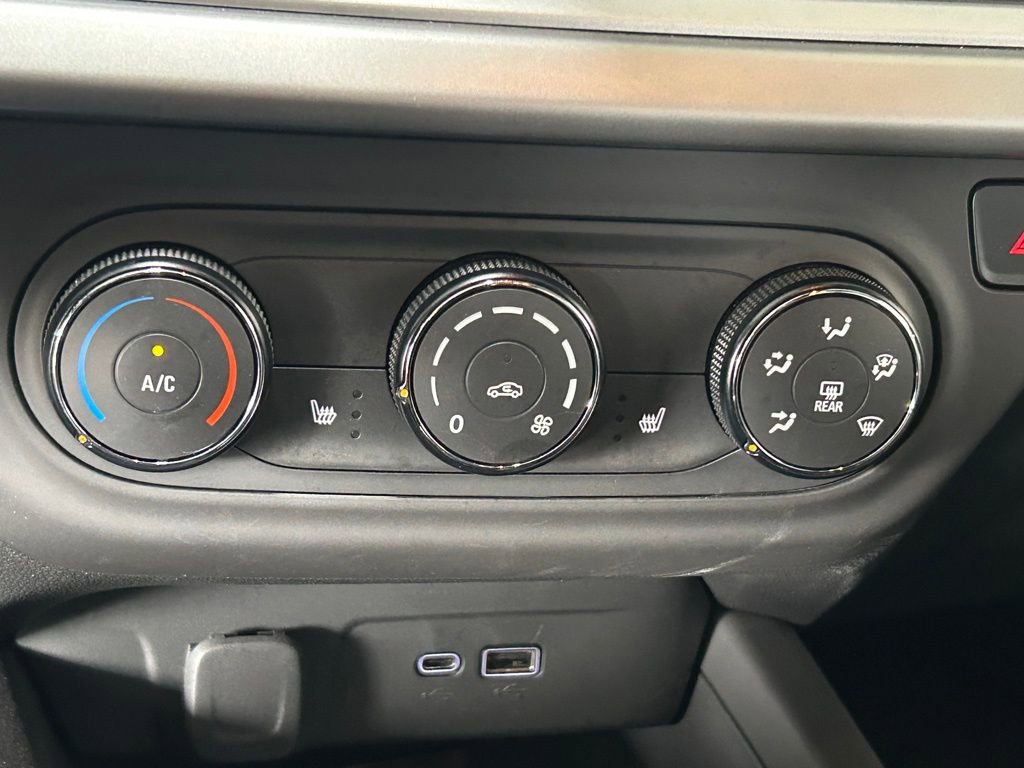 Used 2024 Chevrolet Trax RS w/ Driver Confidence Package image 22