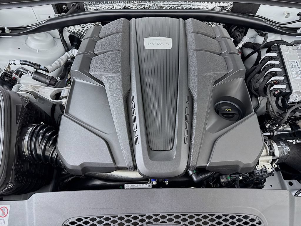 New 2026 Porsche Macan S AWD/4WD image 32