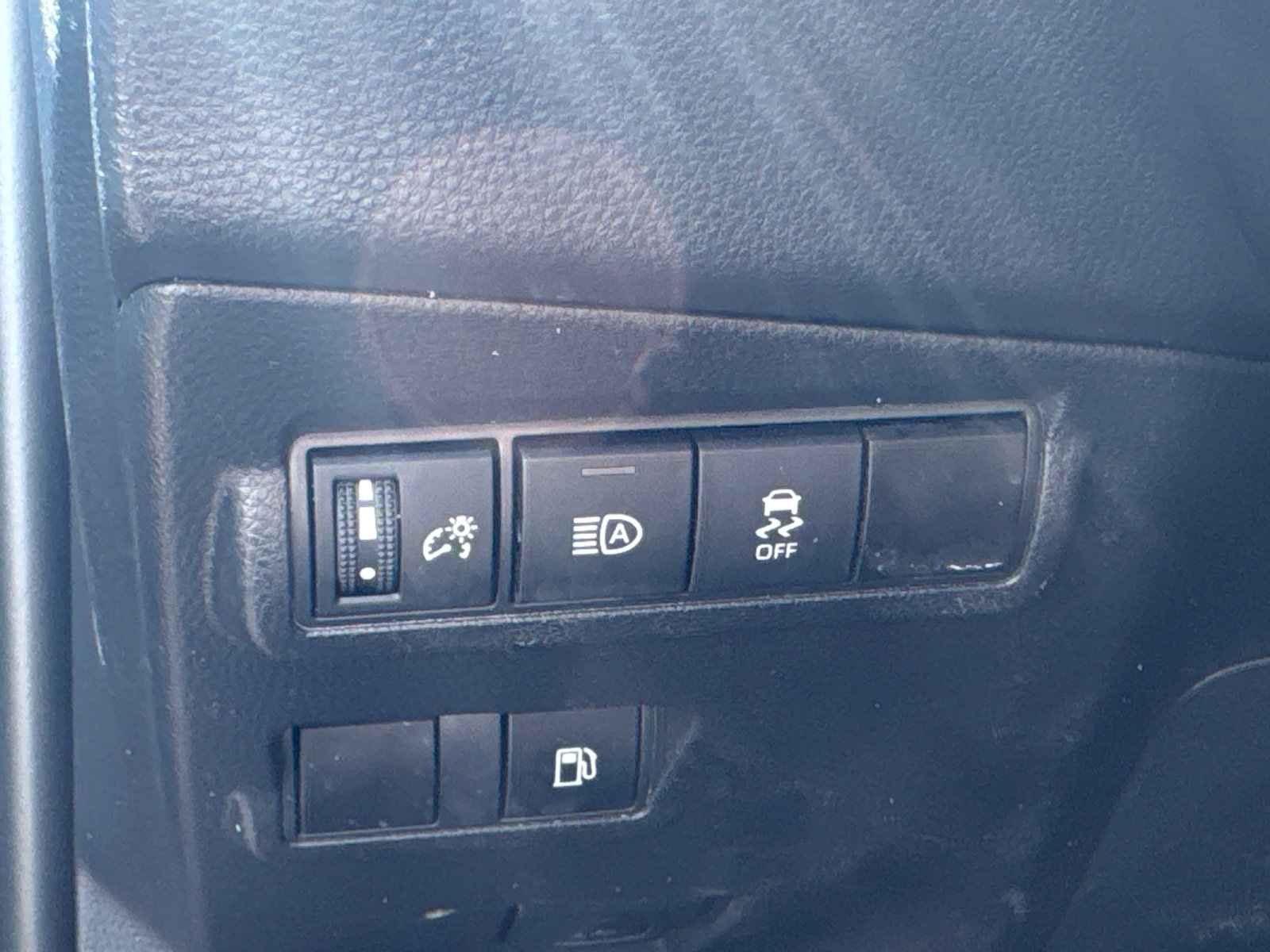 Used 2024 Toyota Corolla Cross AWD Hybrid image 35