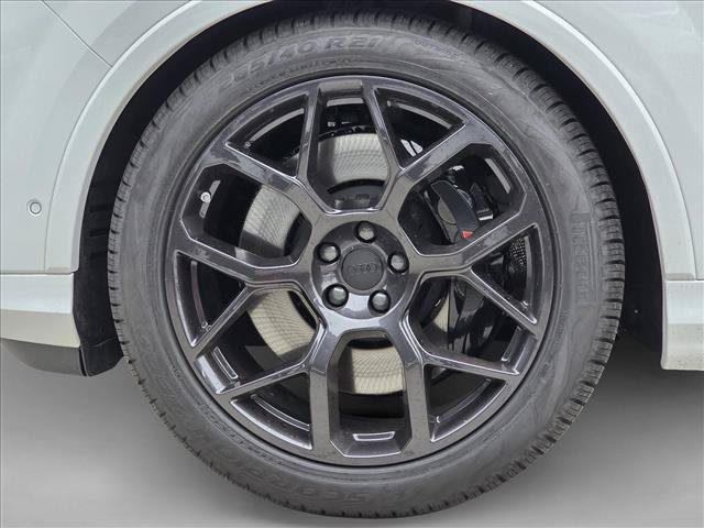 New 2026 Audi SQ7 Premium Plus AWD/4WD image 9