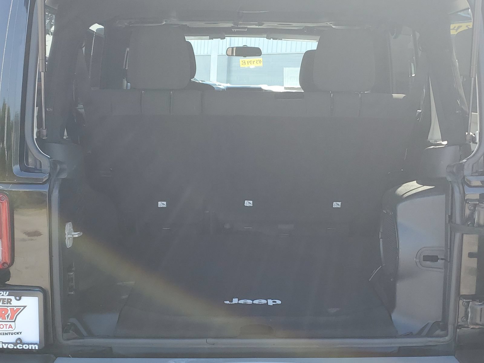 Used 2012 Jeep Wrangler Unlimited Sahara w/ Dual Top Group AWD/4WD image 7