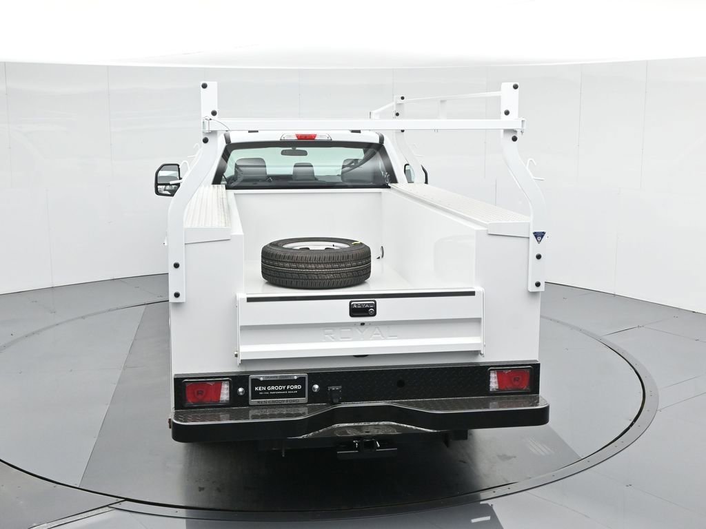 New 2025 Ford F350 XL w/ XL Chrome Package image 43