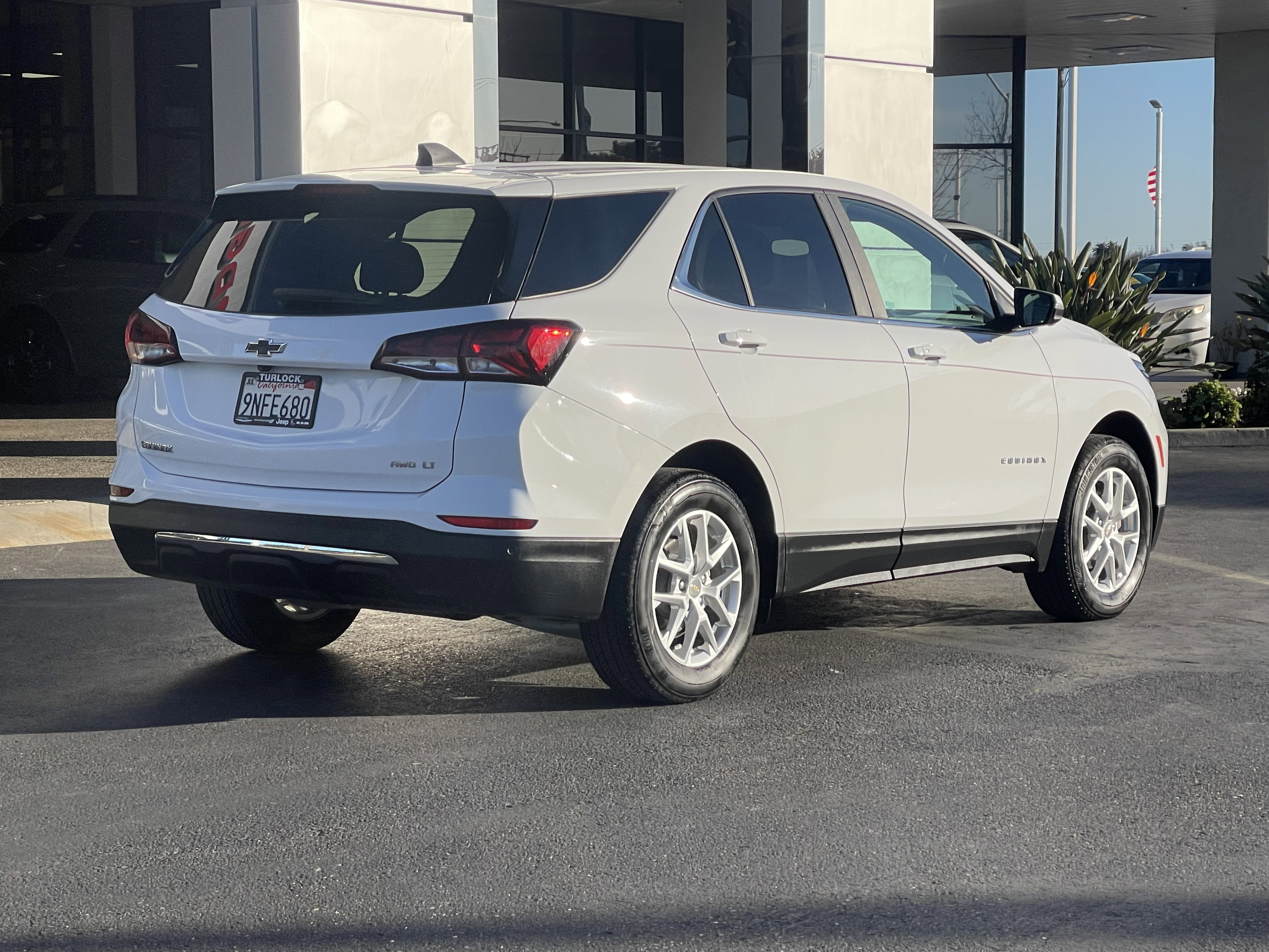 Used 2024 Chevrolet Equinox LT image 7