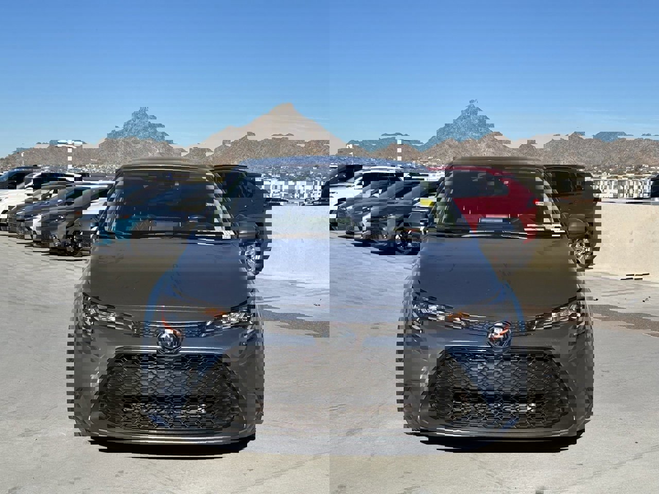 Used 2021 Toyota Corolla LE image 2