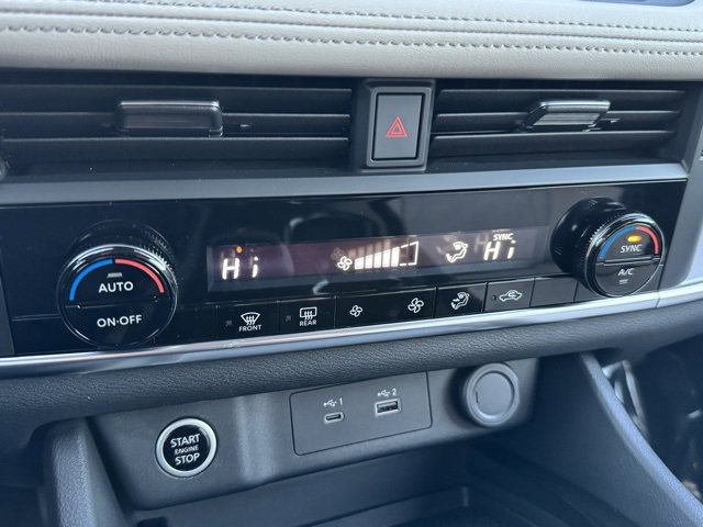 Used 2023 Nissan Rogue SV image 10