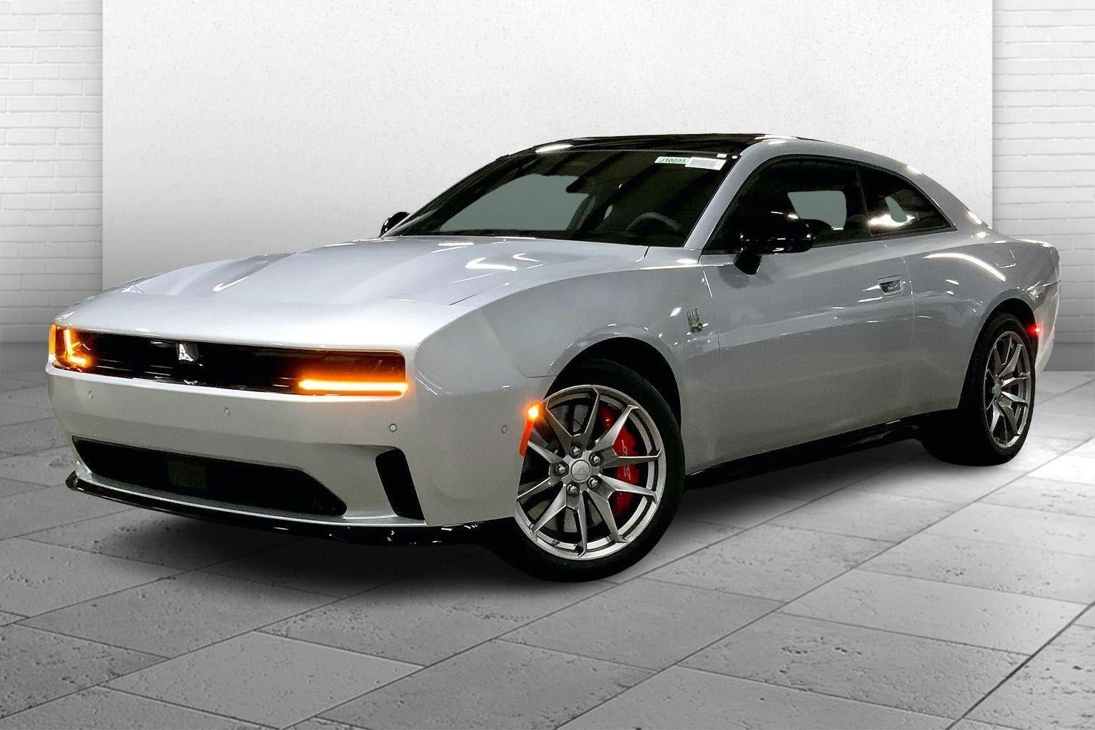 New 2026 Dodge Charger Daytona Scat Pack w/ Track Package AWD/4WD image 2