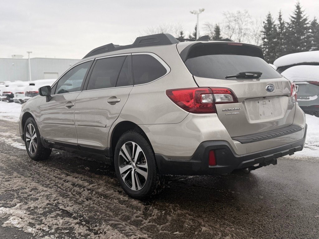 Used 2019 Subaru Outback 3.6R Limited image 4