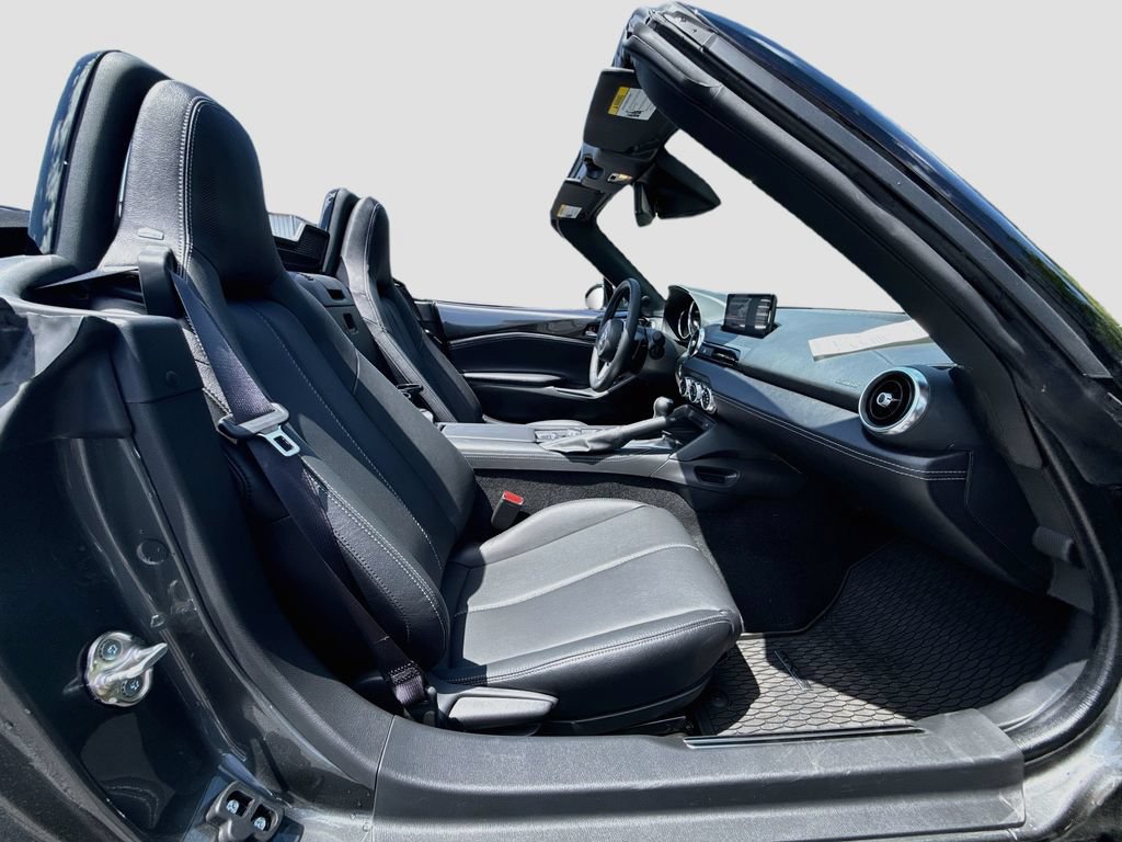 New 2025 MAZDA MX-5 Miata Grand Touring w/ Weather Package RWD image 30