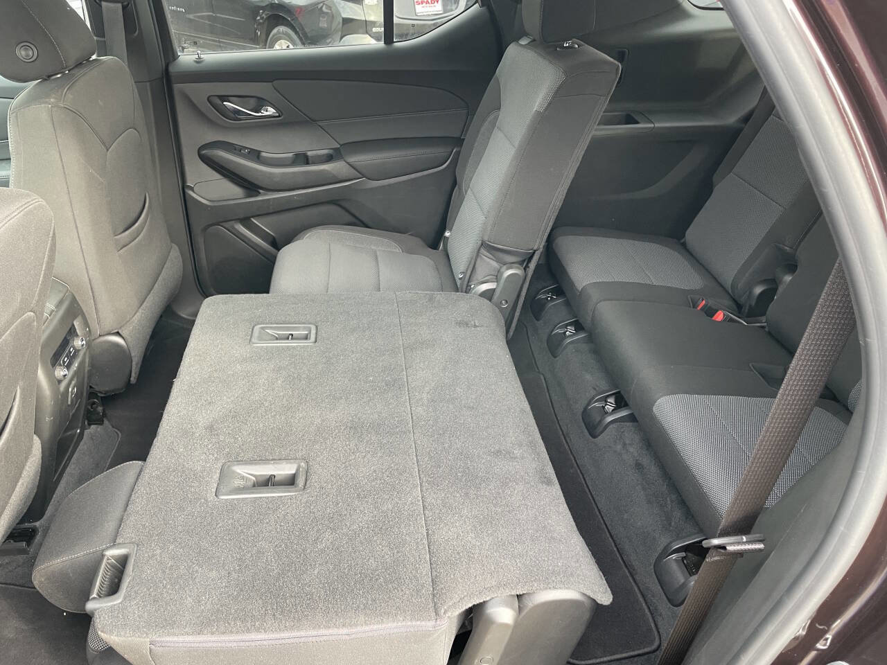 Used 2022 Chevrolet Traverse LT image 32