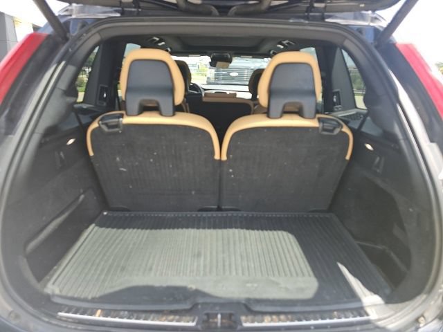 Used 2017 Volvo XC90 T6 Momentum w/ Vision Package AWD/4WD image 21