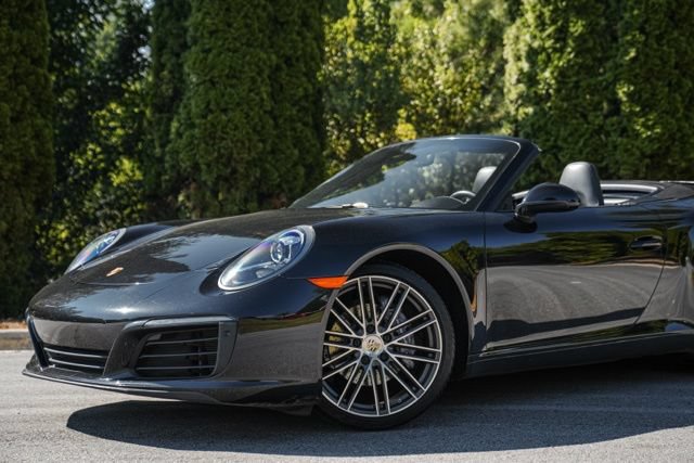 Used 2019 Porsche 911 Carrera RWD image 3