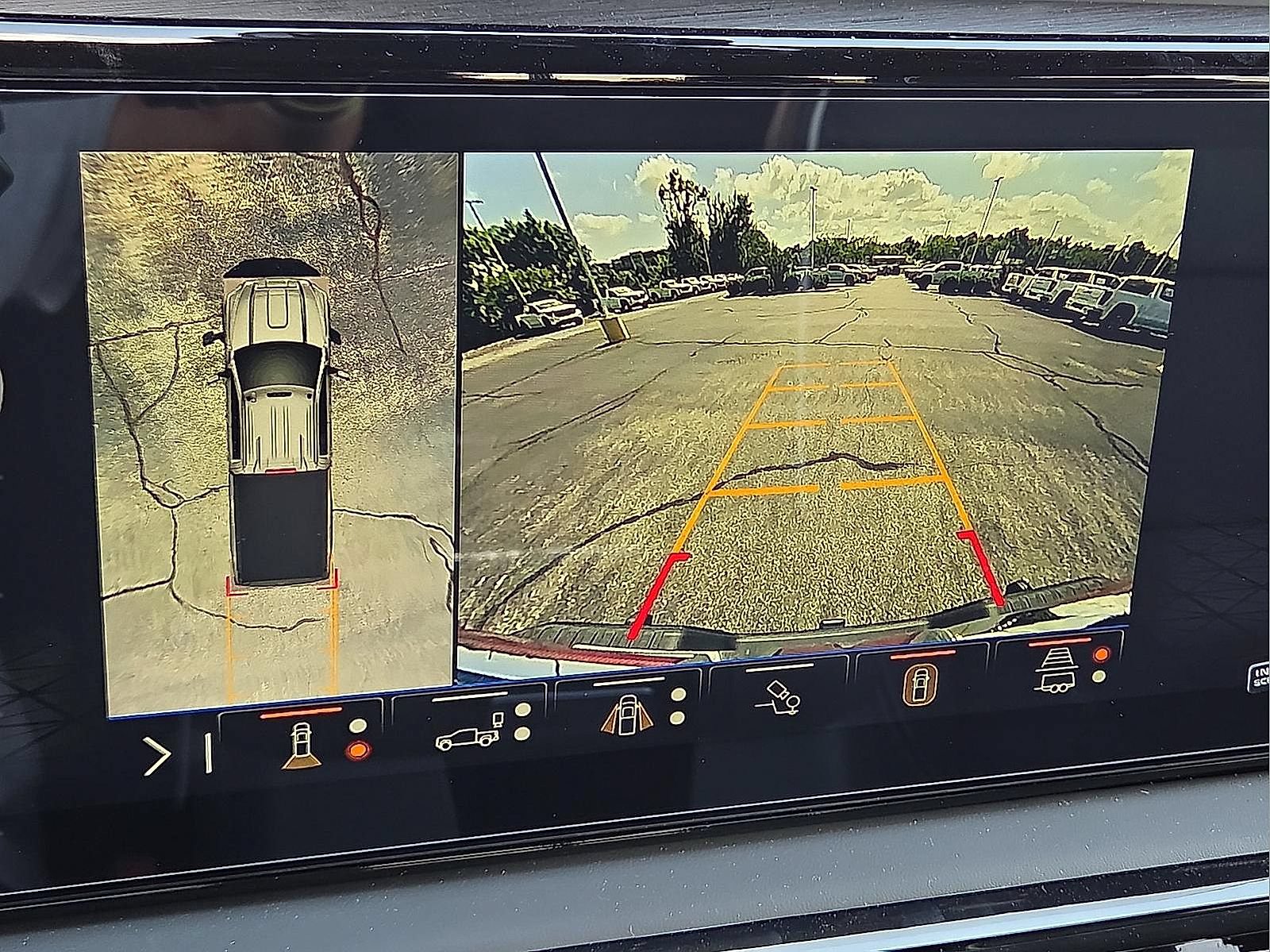 New 2026 GMC Sierra 2500 AT4X w/ AT4X AEV Edition AWD/4WD image 18