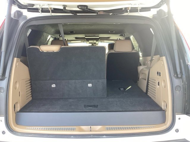 Used 2018 Cadillac Escalade Platinum image 10