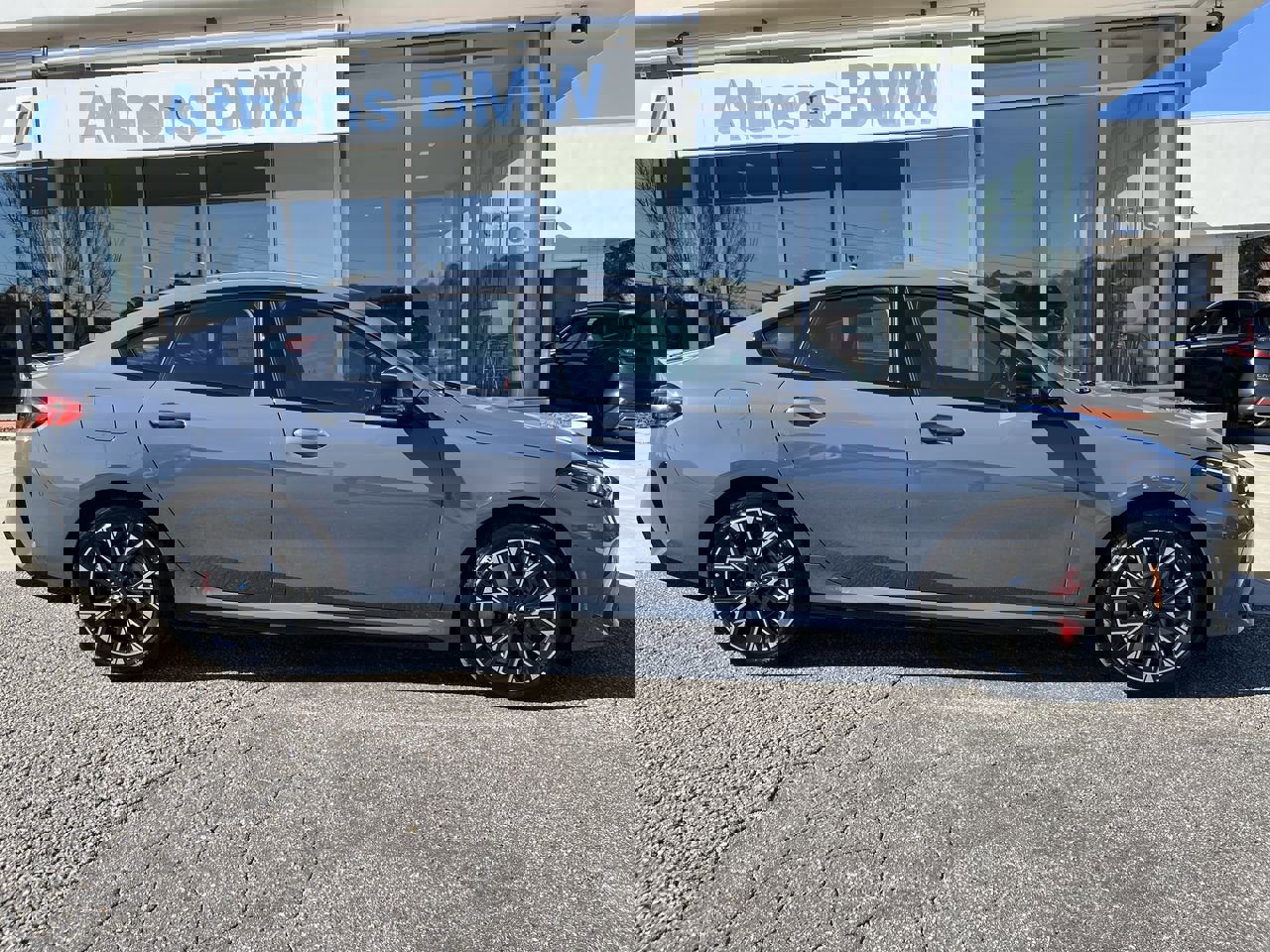 Used 2026 BMW 228i w/ Technology Package image 9