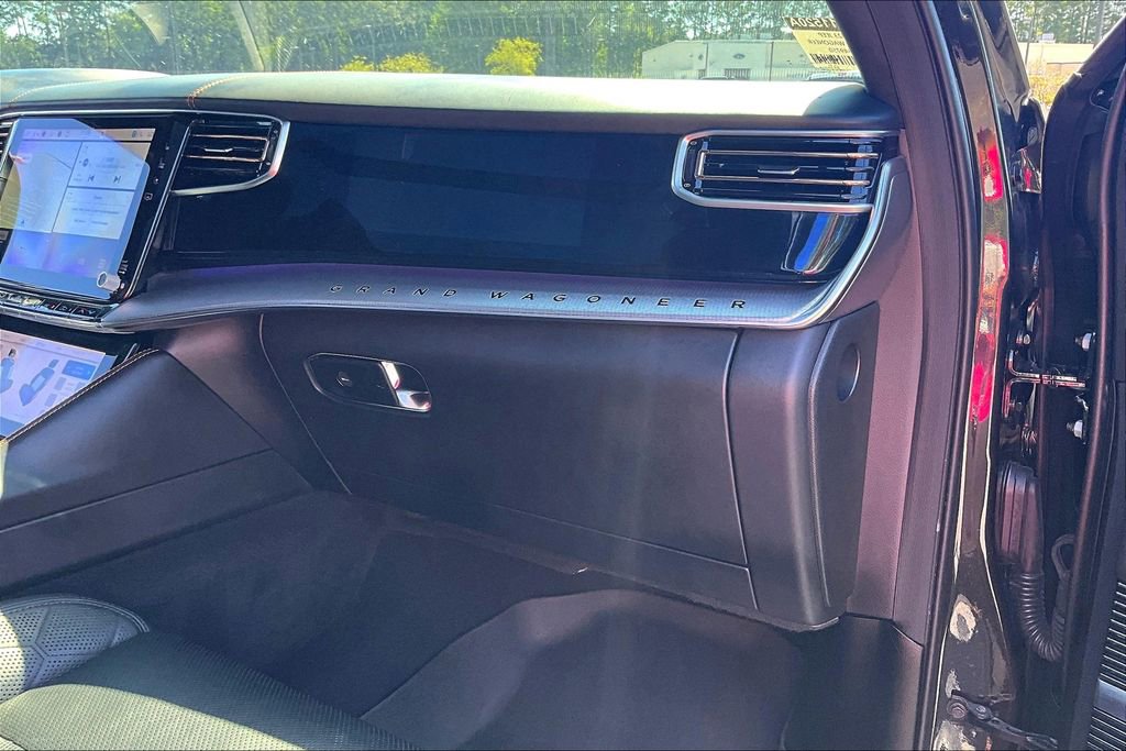 Used 2023 Jeep Grand Wagoneer L Series III image 16