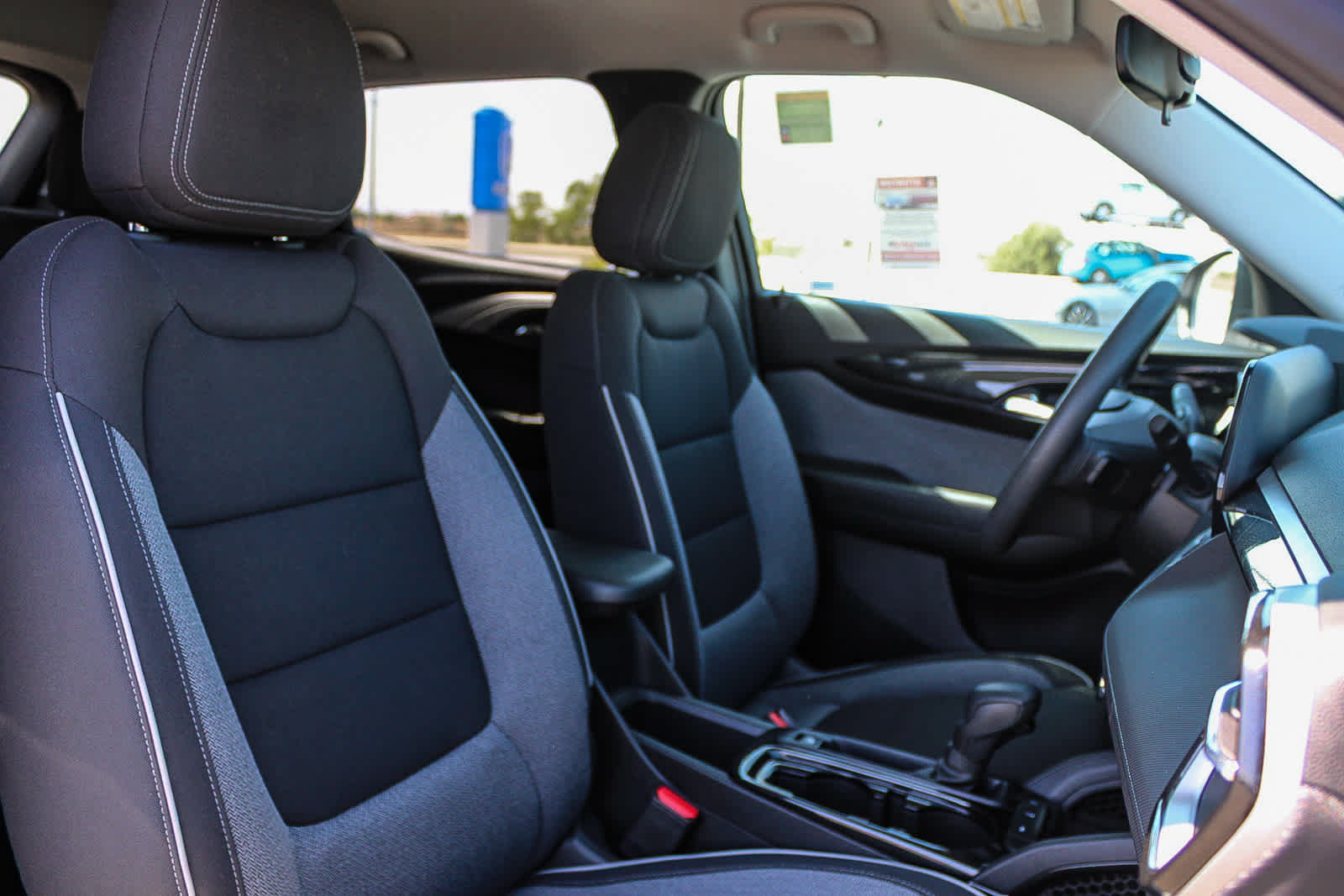 Used 2025 Chevrolet TrailBlazer LS w/ LS Convenience Package FWD image 14